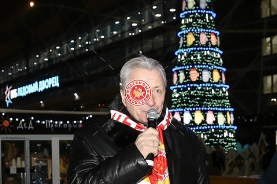 Александр Якушев на выставке «Рекорды спорта»