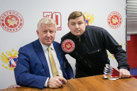 Автограф-сессия В.С. Мышкина на Кубке Первого канала