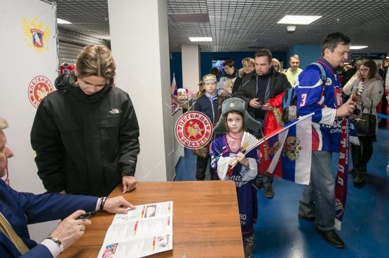 Автограф-сессия В.С. Мышкина на Кубке Первого канала