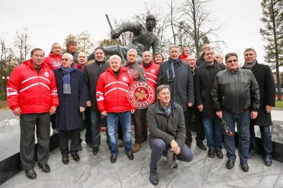 Клуб «Легенды хоккея» на открытии скульптуры Валерия Харламова