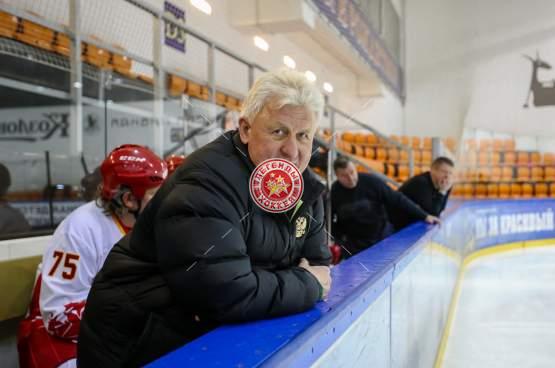 Предновогодний матч с ХК Град