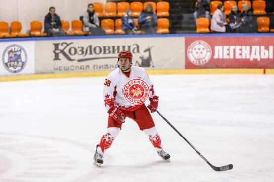 Предновогодний матч с ХК Град