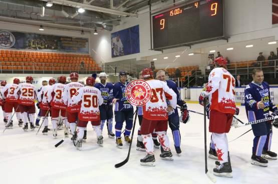 Предновогодний матч с ХК Град
