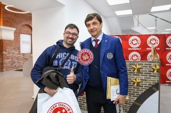 Автограф-сессия с Валерием Каменским на ЧМ-2016 