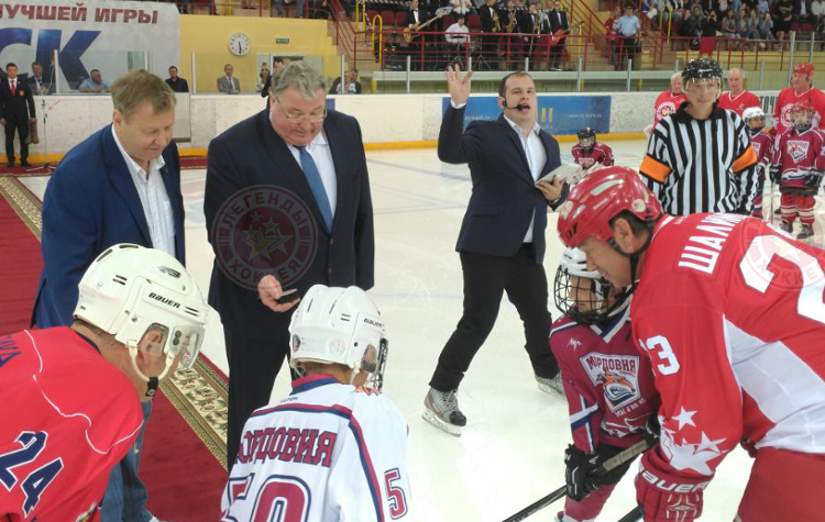 «Легенды хоккея» посетили Саранск