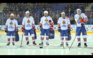 «Легенды Хоккея» приняли вызов МЧС России