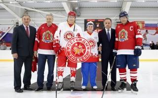  «Регионы развиваются через спорт»: Легенды Хоккея опробовали новый лед в Коврове
