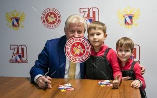 Автограф-сессия В.С. Мышкина на Кубке Первого канала