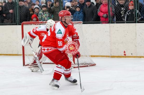 Легенды Хоккея в подмосковных Озерах