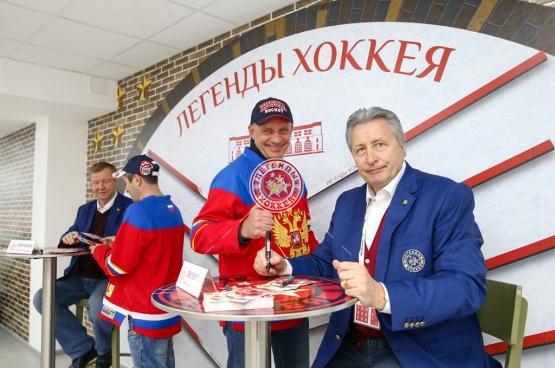 ЧМ-2016. Автограф-сессия с Ю.Ляпкиным и А.Якушевым