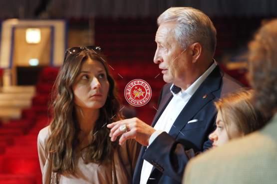 Торжественное чествование участников Суперсерии-72